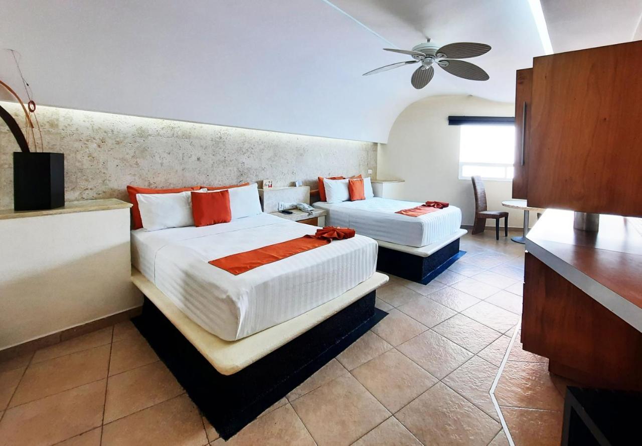Artisan Playa Esmeralda Family Beach Hotel Playa Chachalacas Exterior photo